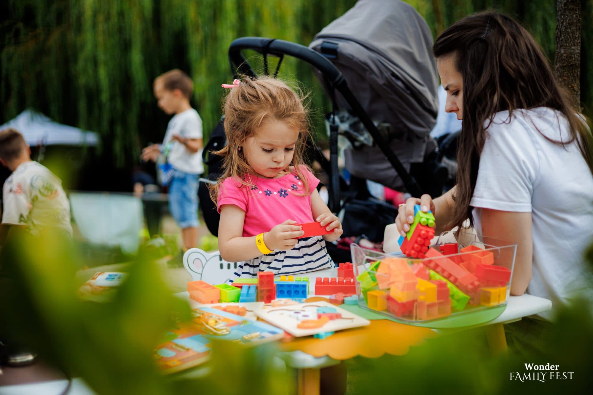 Mother and daughter building together at the Wonder Family Fest workshops